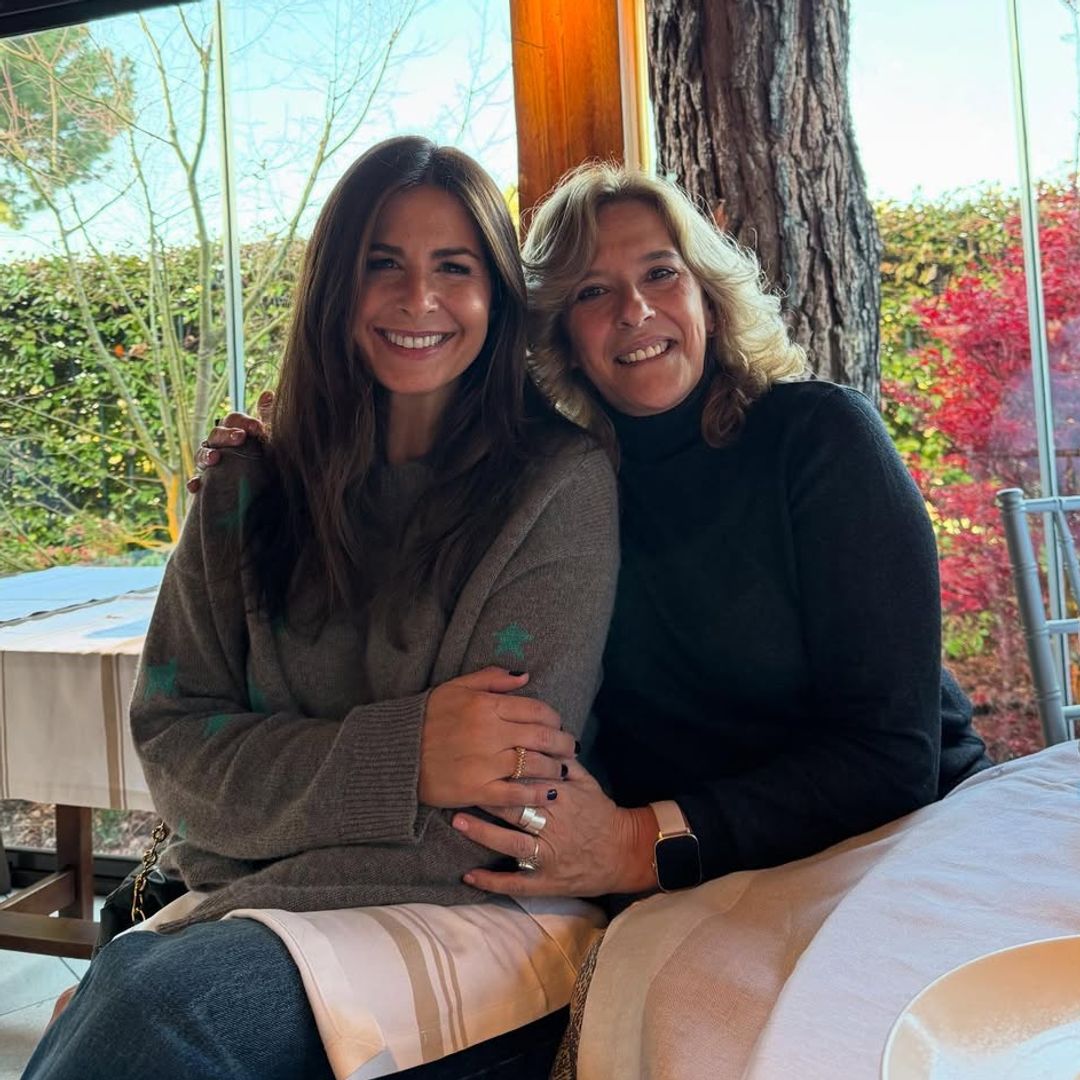 Nuria Roca con su cuñada