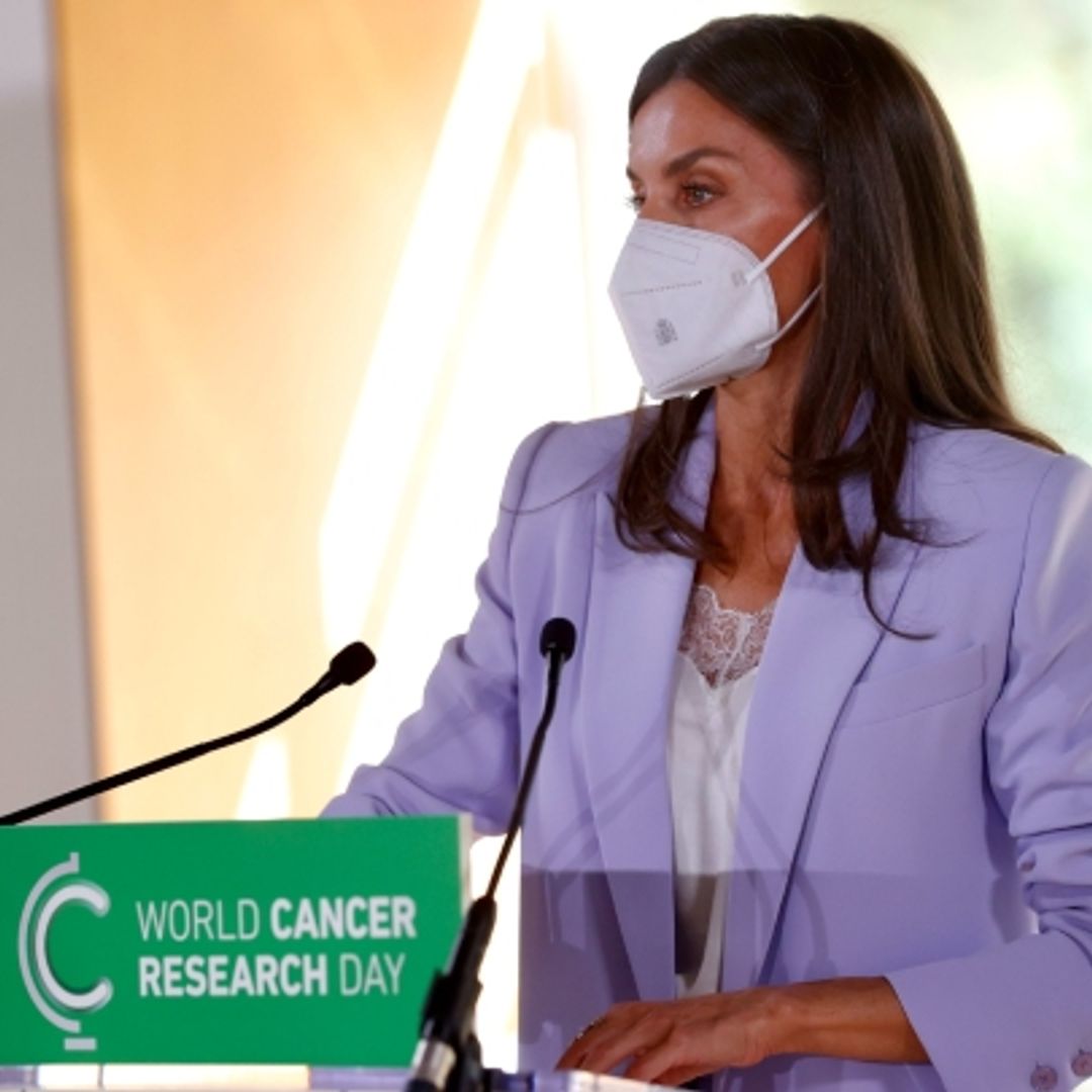 Doña Letizia confía en que la colaboración en la investigación contra el cáncer aumentará las posibilidades de avanzar