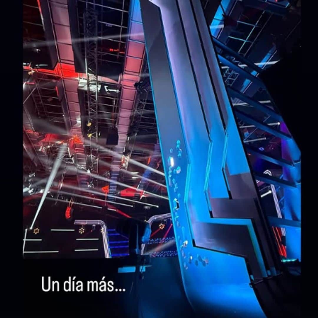 Eva González en las grabaciones de La Voz