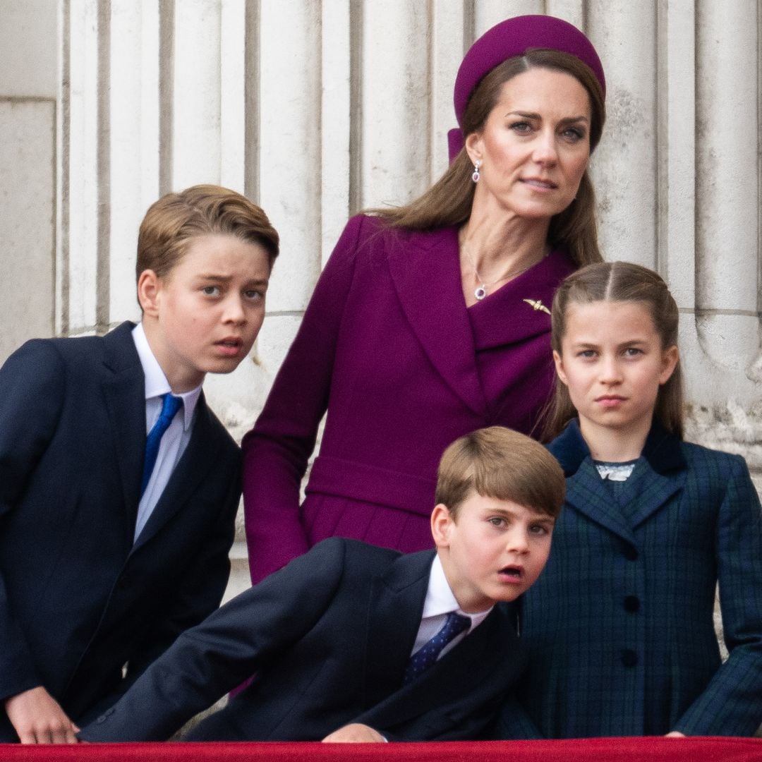 Kate Middleton y la princesa Charlotte comparten tiernos gestos en el balcón de palacio