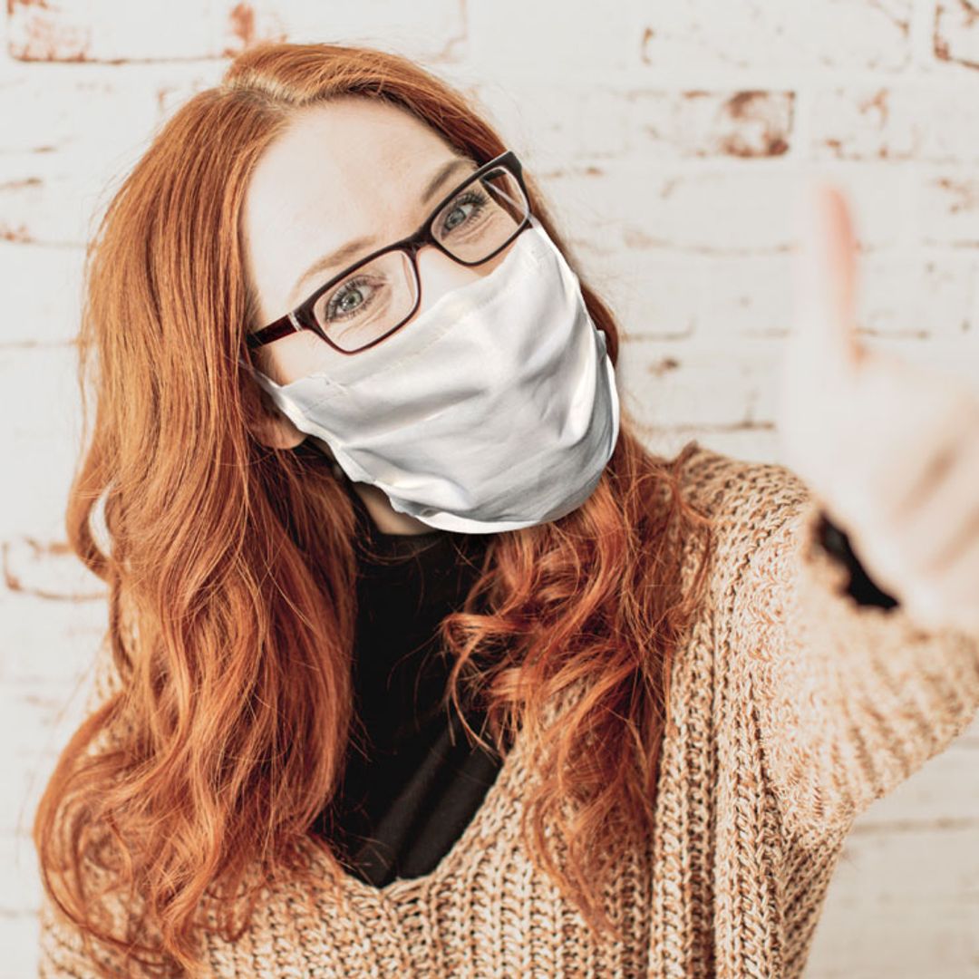 Cómo eliminar el vaho de las gafas cuando usas mascarilla