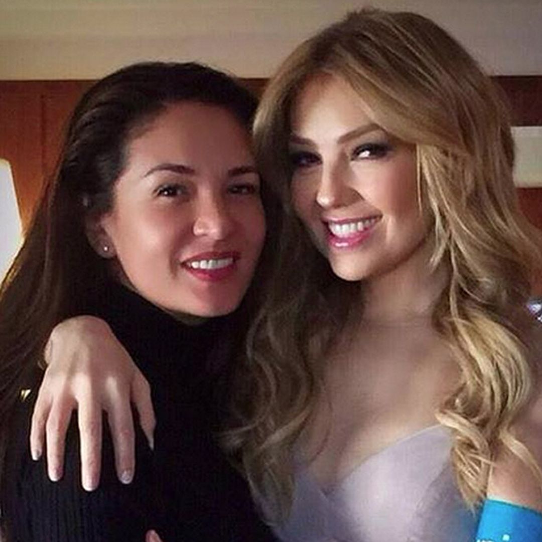 Agradecida, Yolanda Andrade muestra la cobija que le tejió Thalía: ‘Valoro muchísimo este regalo’