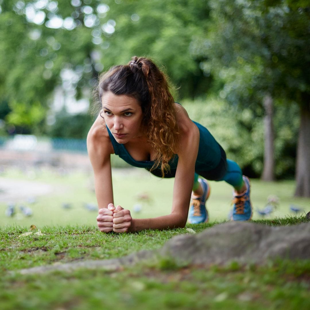 Un psicólogo explica qué significa hacer ejercicio solo en los días malos: "El movimiento se usa como paracetamol emocional"