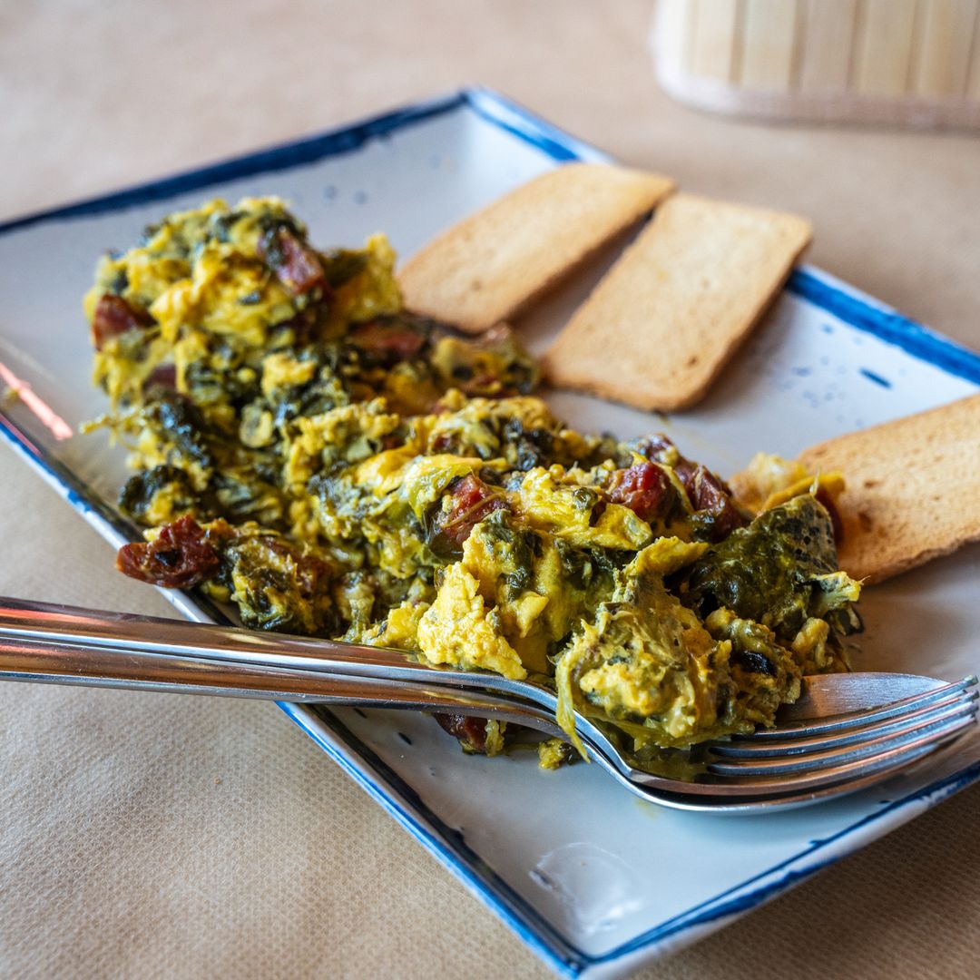 Teixido, Grelos con chorizo del restaurante O Castro, Galicia