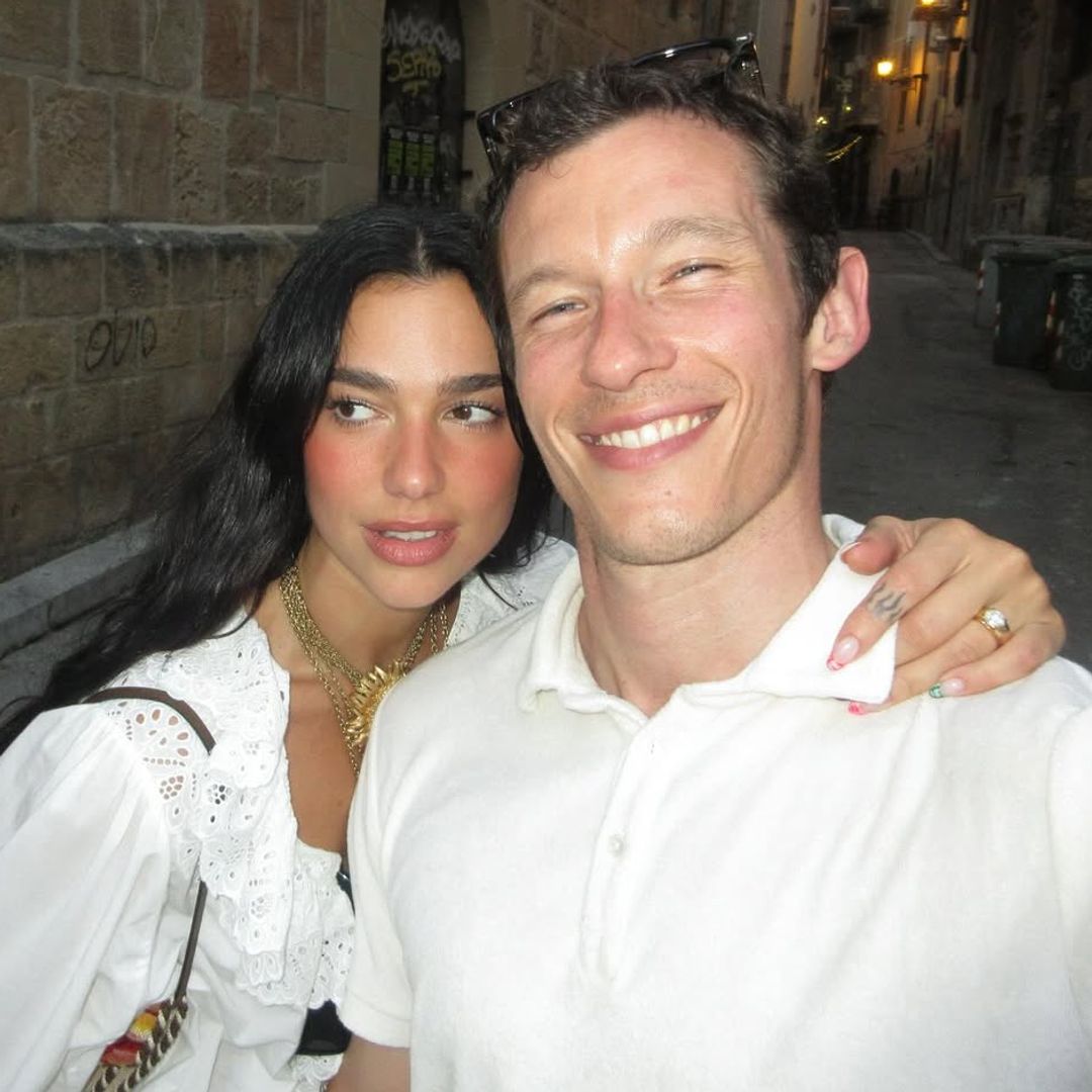 Giro total en la boda de Dua Lipa y Callum Turner: adelantan la fecha tres meses y se filtra el destino secreto del enlace
