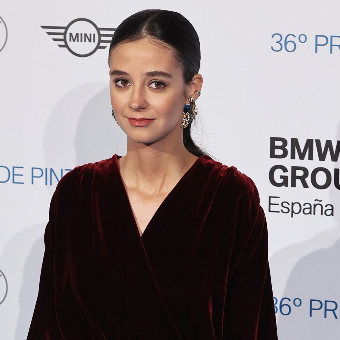 Victoria Federica y su abuela la reina Sofía protagonizan el abrazo más cariñoso en el Teatro Real
