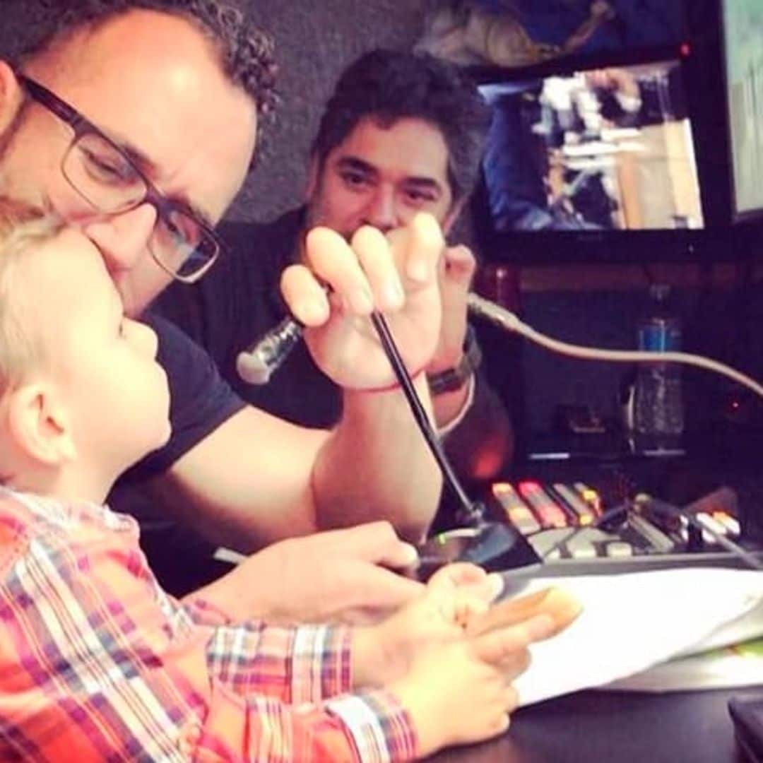 'Eres muy talentosa mamá': León, el hijo de Silvia Navarro, convertido en el más tierno director de escena