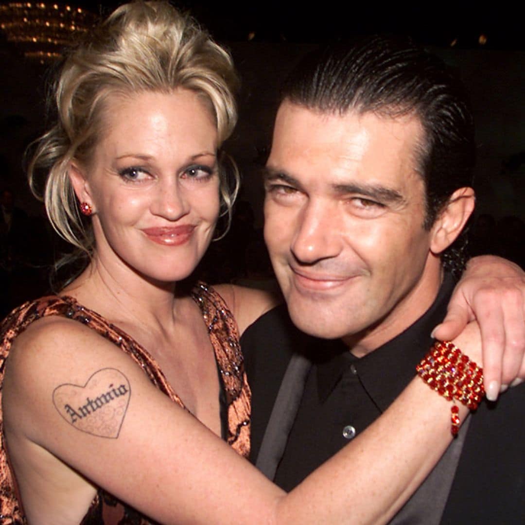 Descubrimos el nuevo tatuaje con el que Melanie Griffith ha borrado su pasado con Antonio Banderas