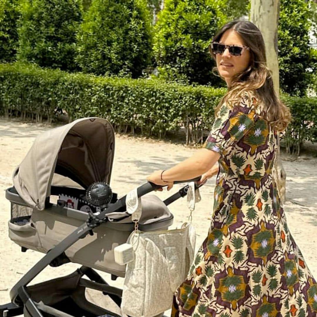 Isabelle Junot elige las alpargatas cómodas que ha diseñado una de las invitadas más elegantes