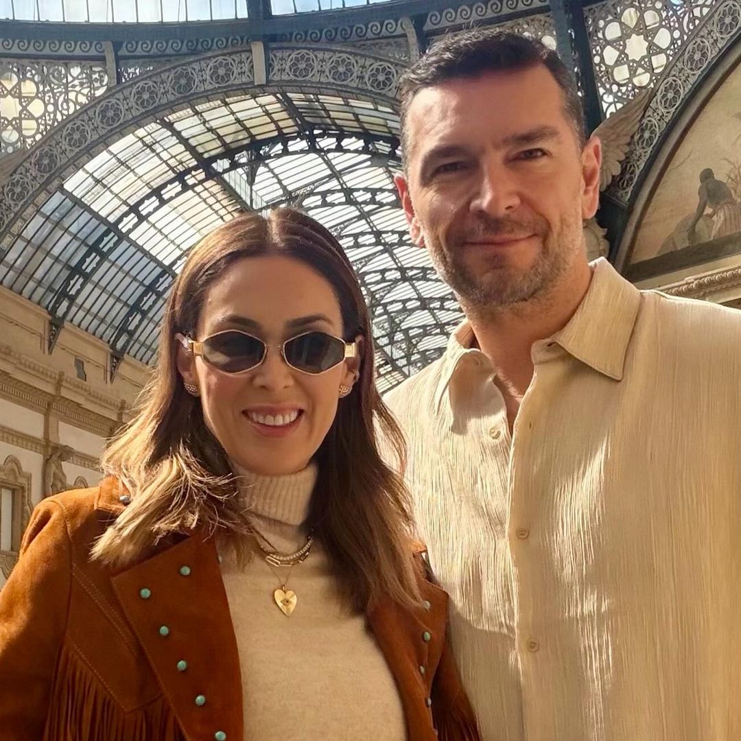 Jacky Bracamontes y su esposo Martín Fuentes celebran 15 años de matrimonio