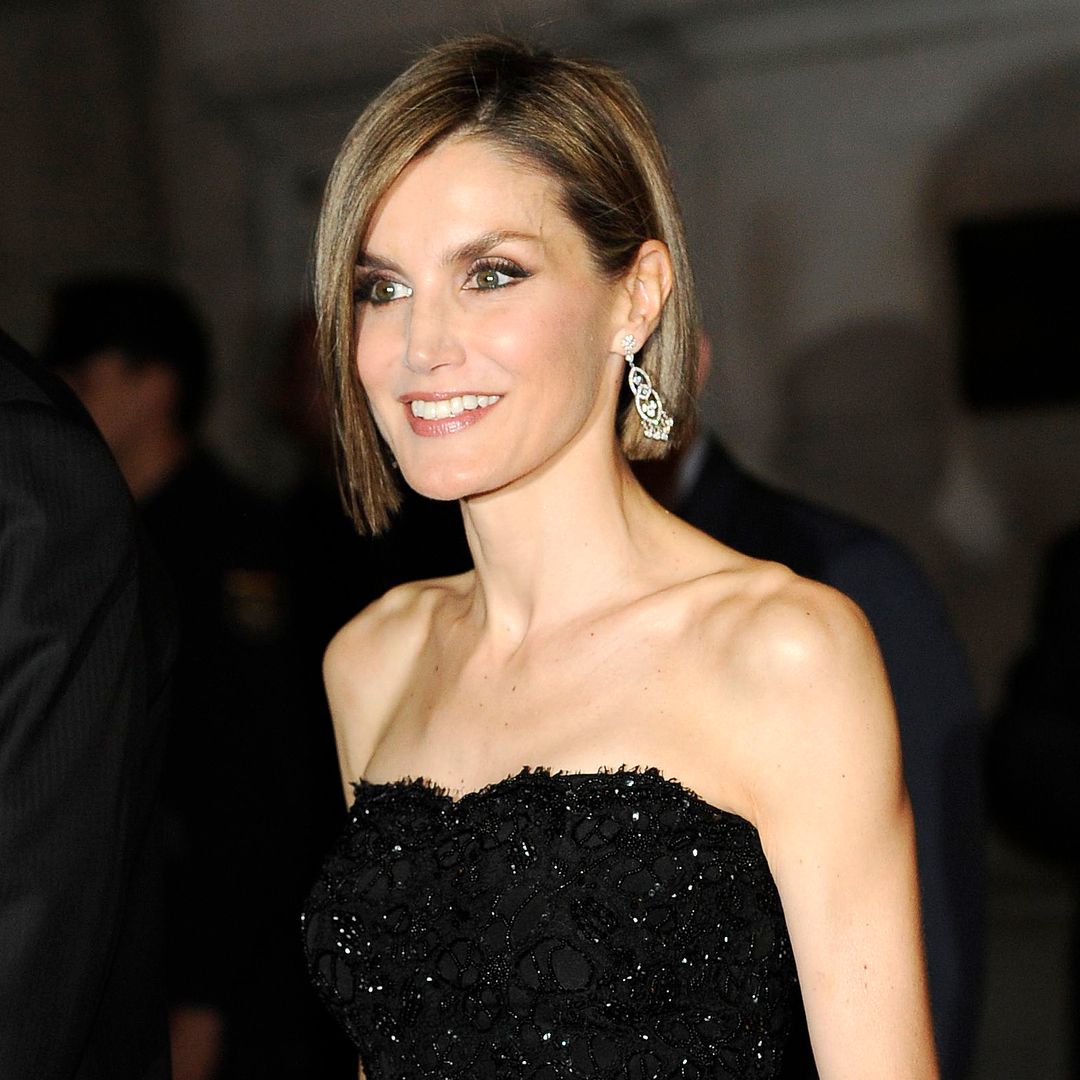 La reina Letizia asiste a los Premios Woman en el Casino de Madrid el 20 de abril de 2015, en Madrid, España