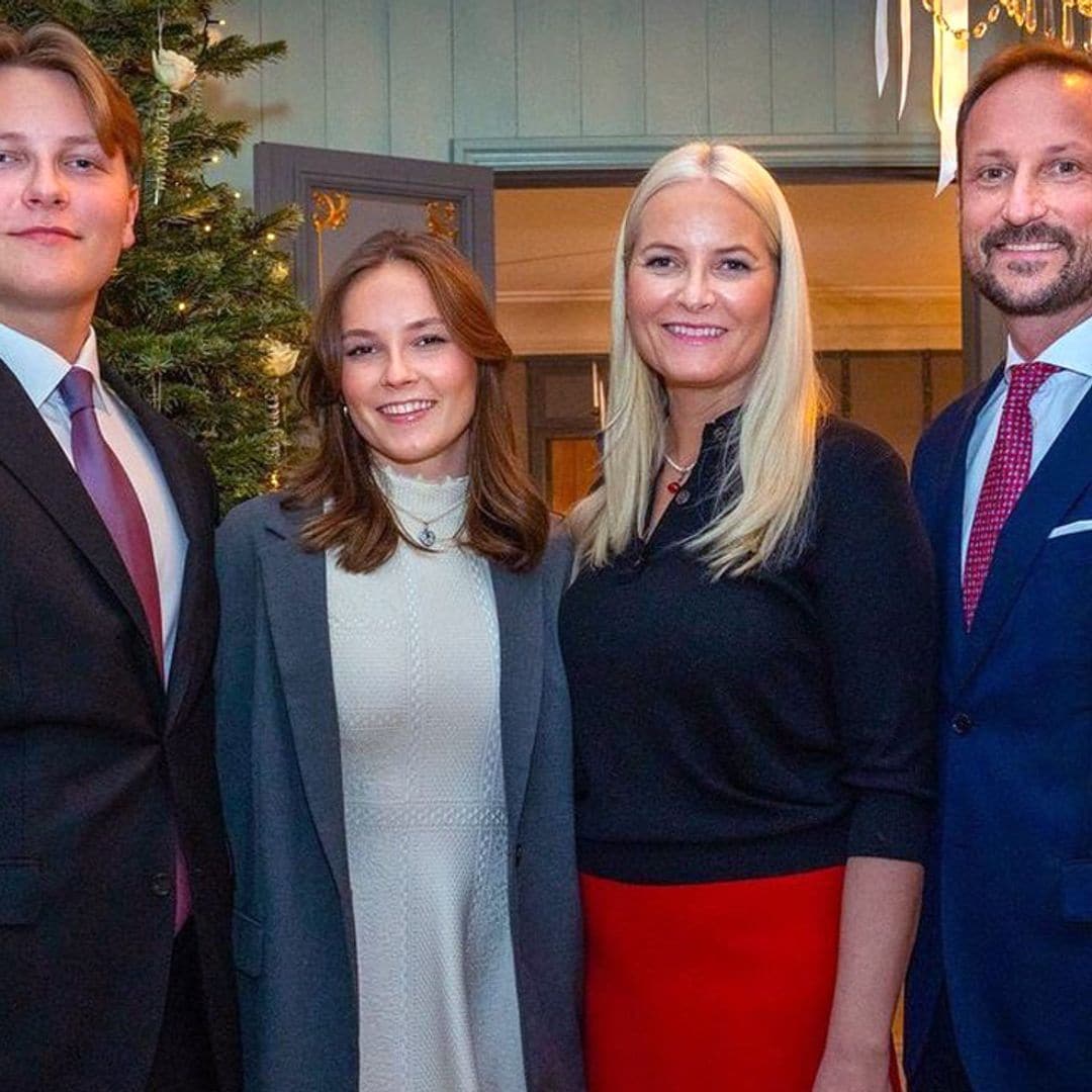 Mette-Marit de Noruega se emociona hablando de sus hijos, de su futuro y del temor que tiene como madre