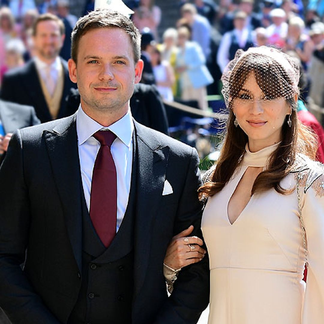 Troian Bellisario y Patrick J Adams, marido en la ficción de Meghan Markle, esperan su primer hijo