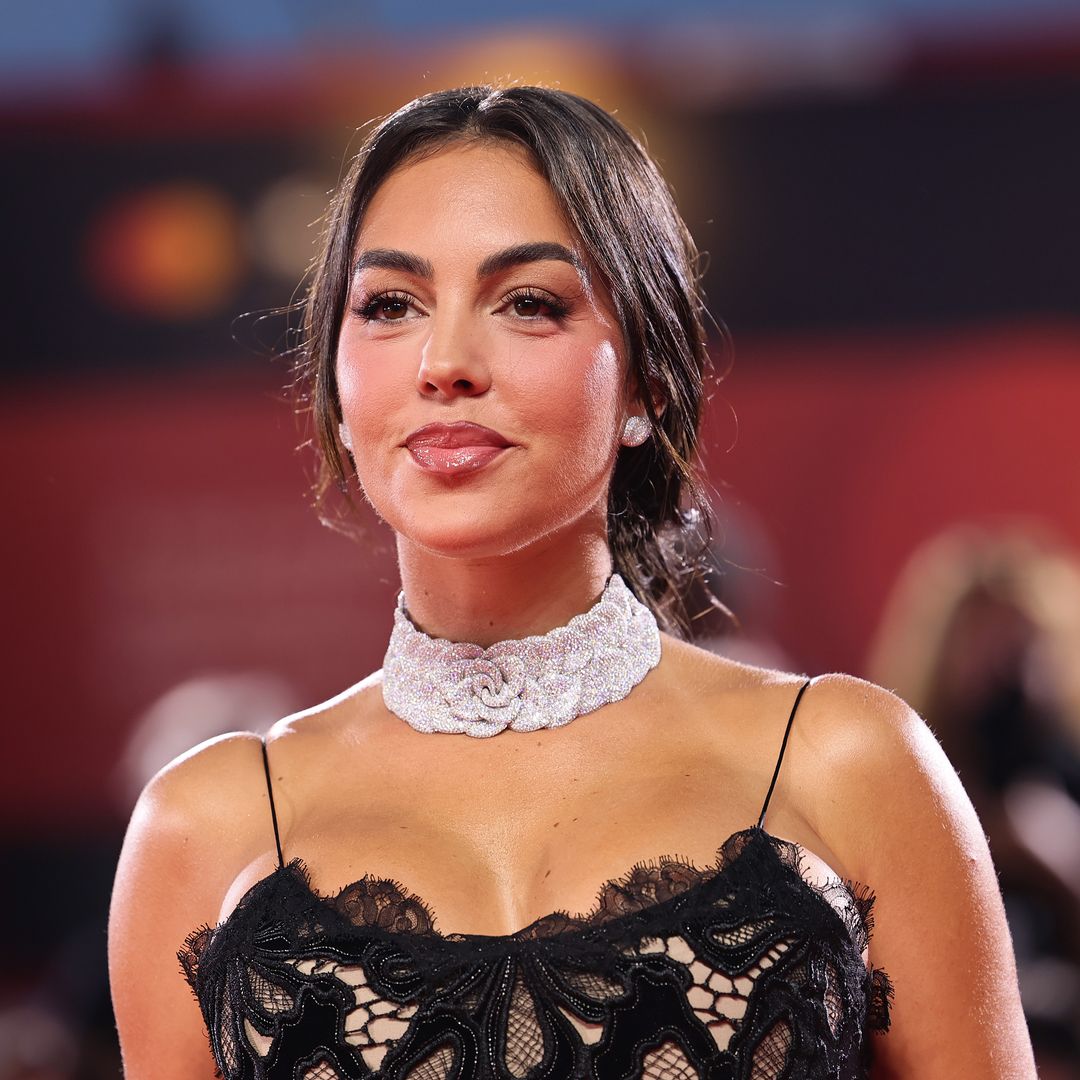 Georgina en el festival de cine de venecia en agosto 2025