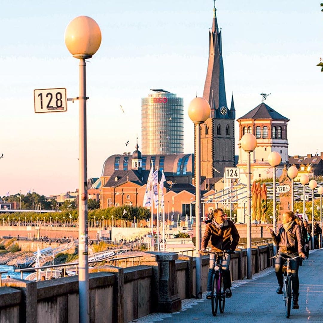 Düsseldorf en primavera: paseos en bici a orillas del Rin