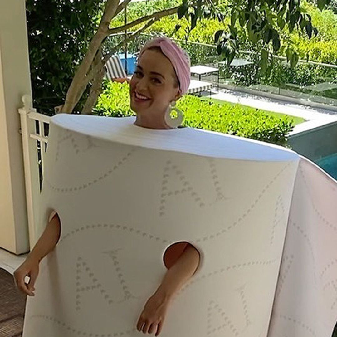Katy Perry se disfraza de los protagonistas de esta cuarentena
