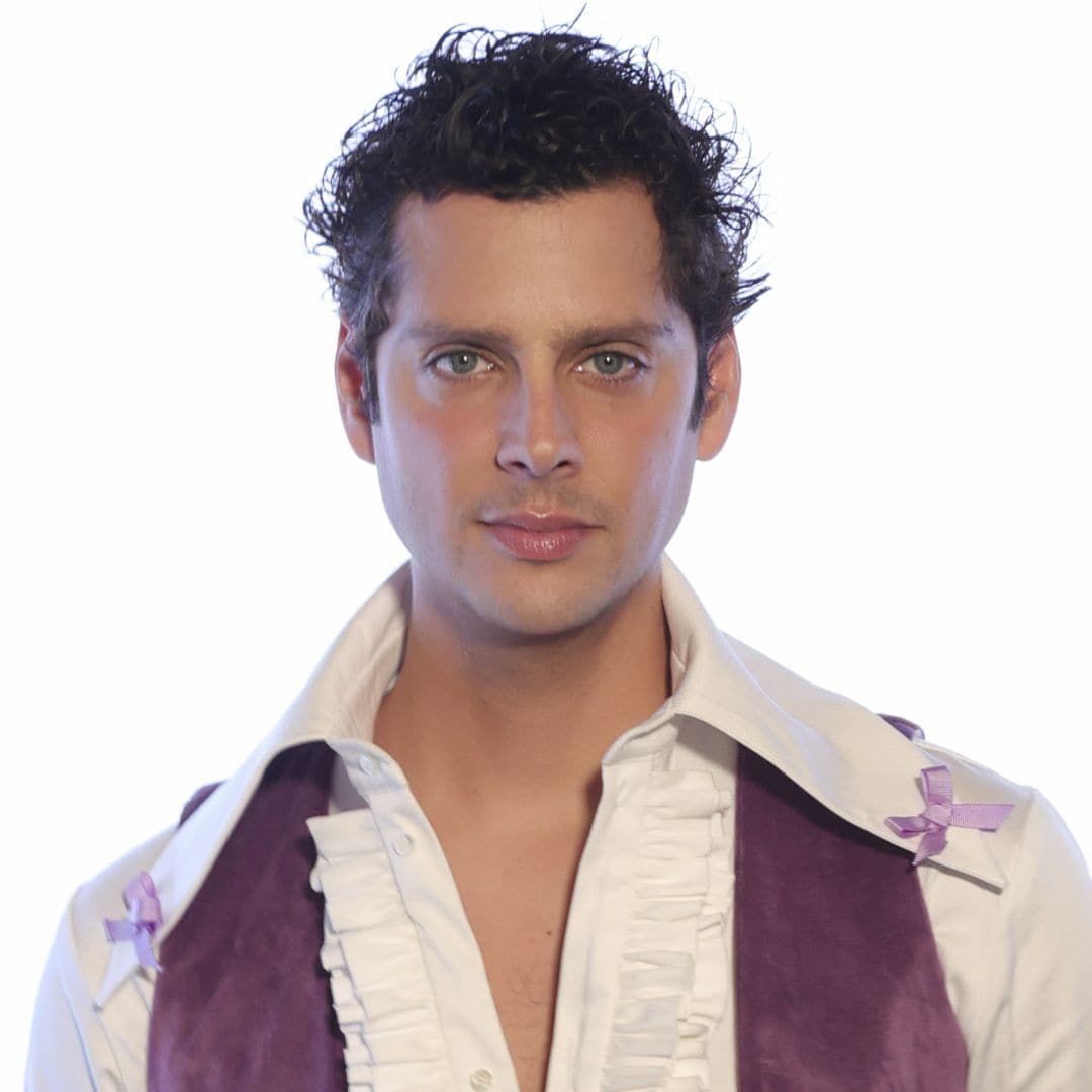 Eduardo Casanova reivindica en los Premios Feroz a quienes viven con VIH: “Hay que ser muy valiente para vivir en este infierno”