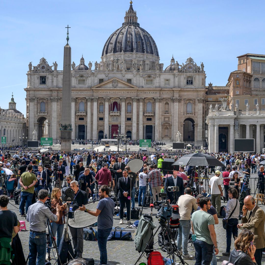 Qué pasa después de la muerte de un papa: el Vaticano ya se ha puesto en marcha