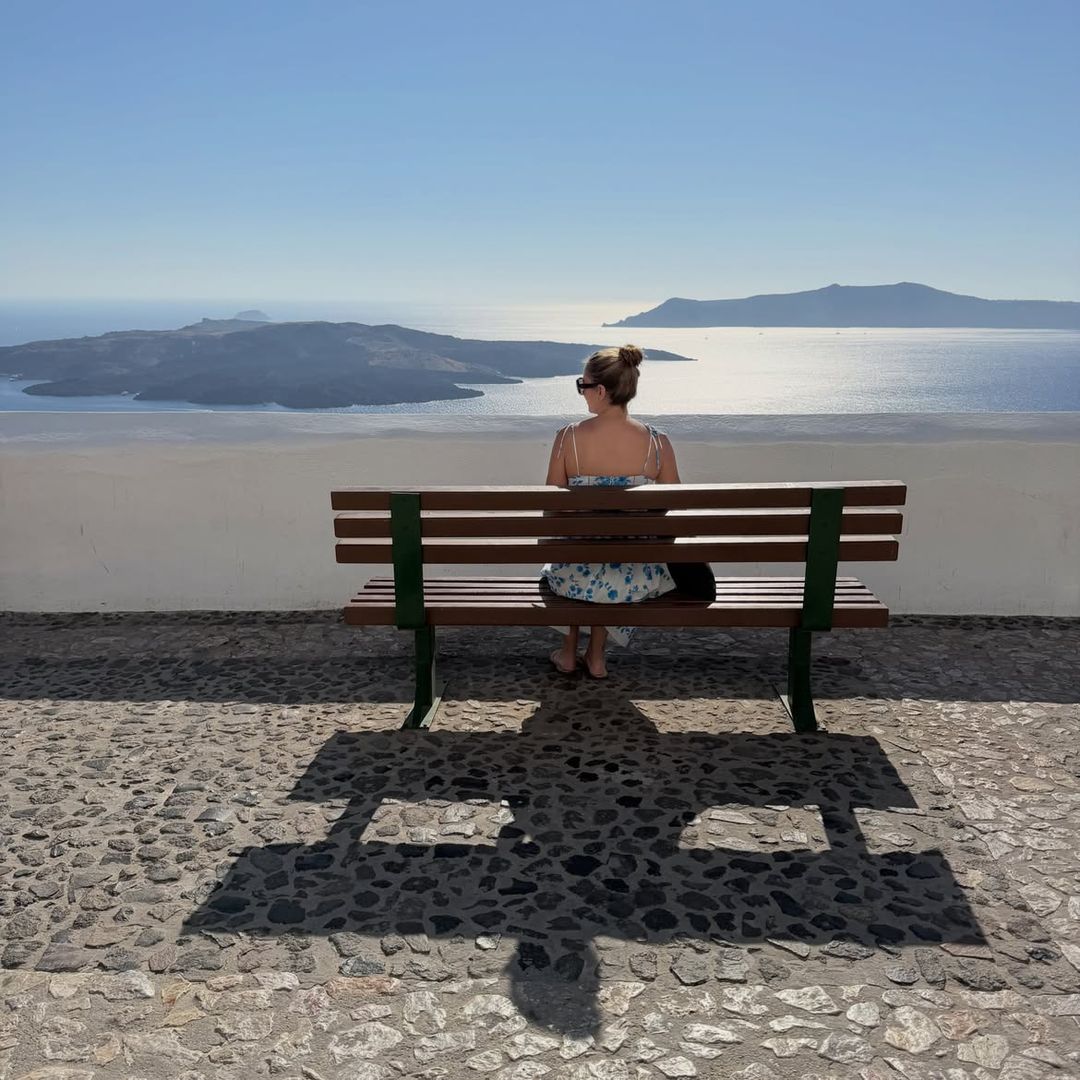 Alba Carrillo en Santorini