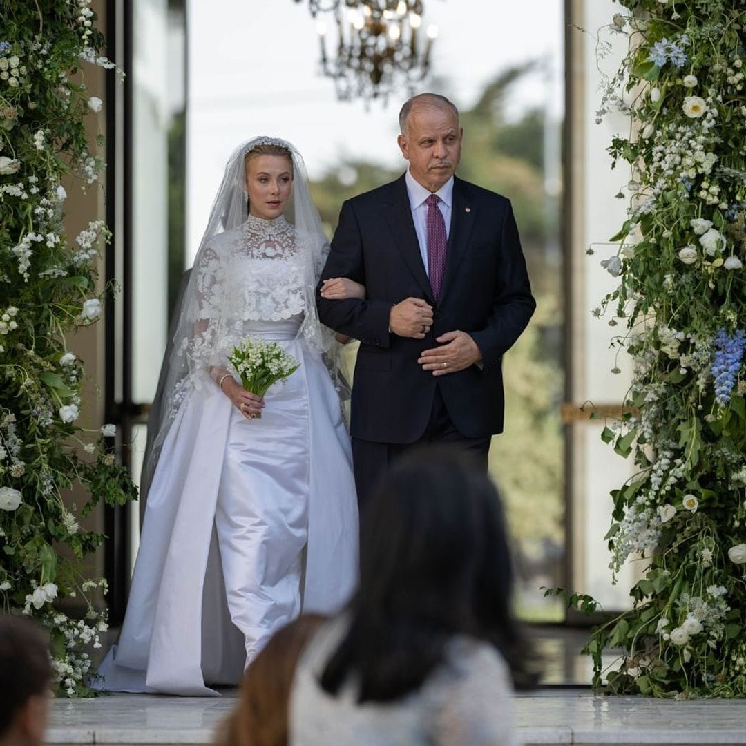 Aisha de Jordania, sobrina de los reyes Abdalá y Rania, se ha casado: los detalles y las mejores imágenes de la boda real sorpresa