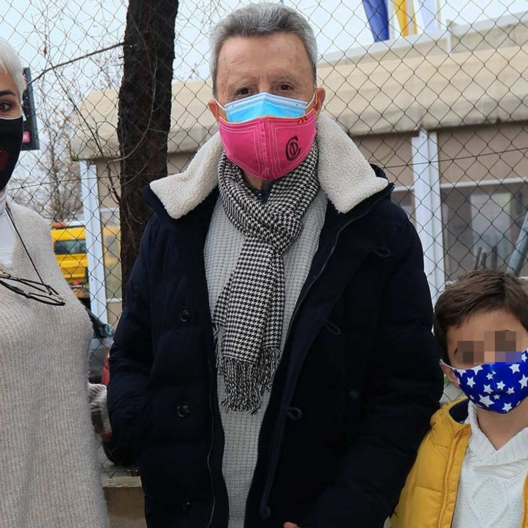 La emoción de Ortega Cano al recibir el regalo de cumpleaños de su hijo: una canción al piano