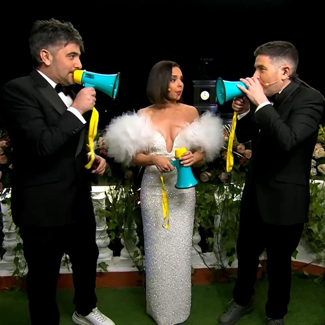 Chenoa y Estopa no se olvidan de los dos grandes ausentes de las uvas: "Andreu y Silvia, os queremos tener cerquita pronto"