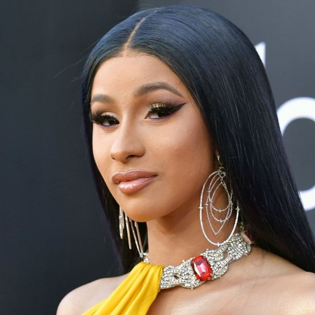 El 'eyeliner' que usa Cardi B ¡cuesta menos de $5!