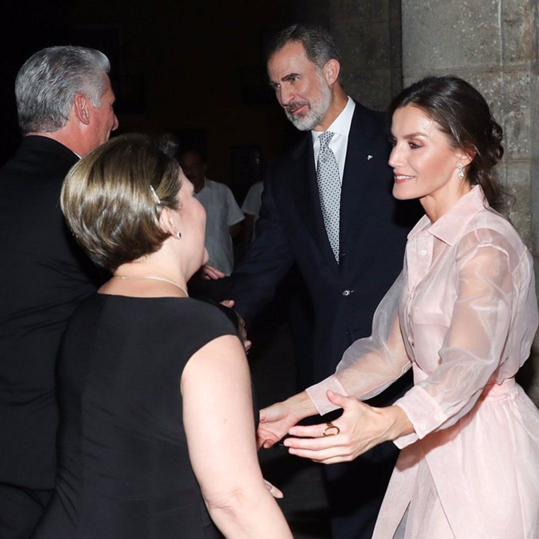 Los Reyes devuelven la invitación al presidente de Cuba y ejercen de perfectos anfitriones