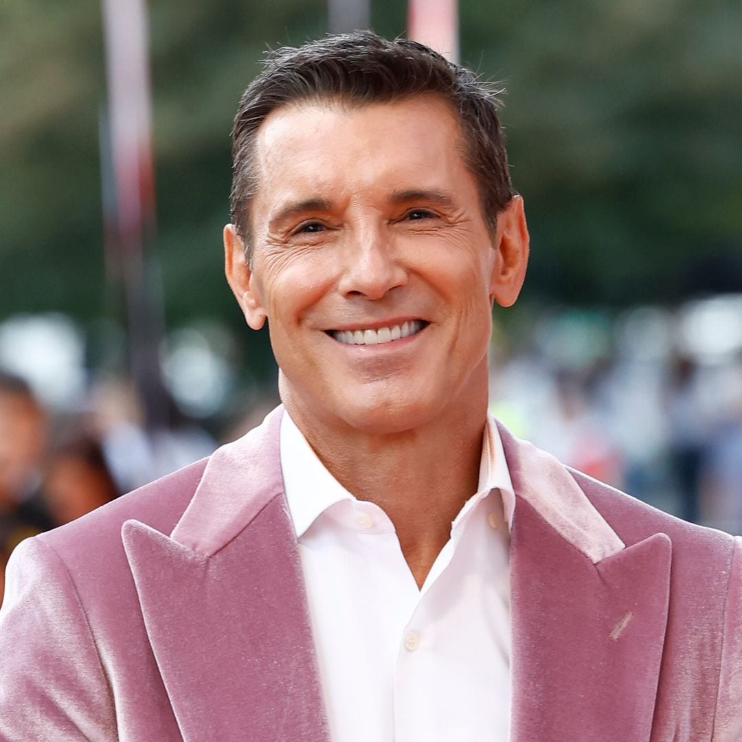 Jesús Vázquez celebra los 60 años en su mejor momento tras superar sus capítulos más duros