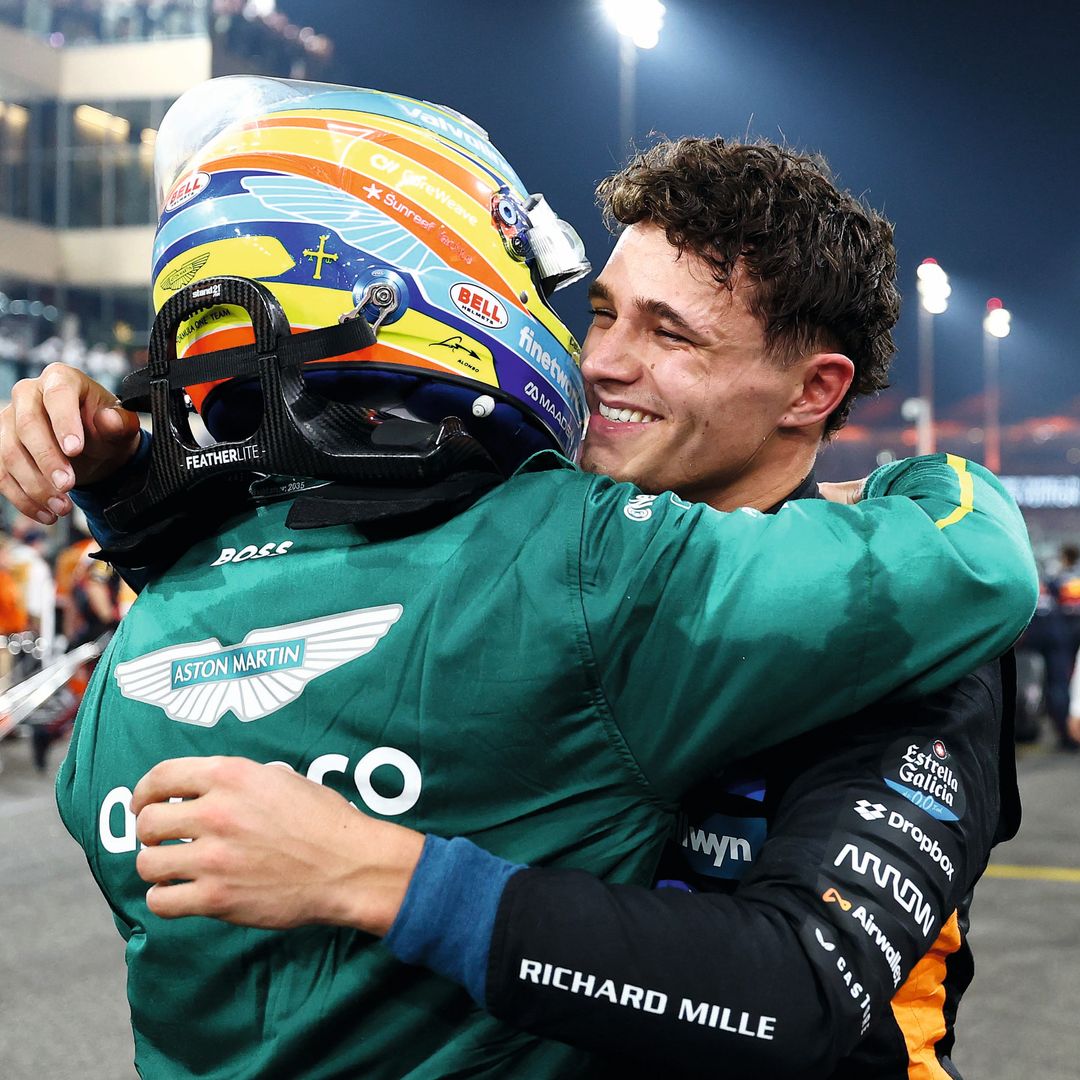 El abrazo de Fernando al campeón de 2025, Lando Norris