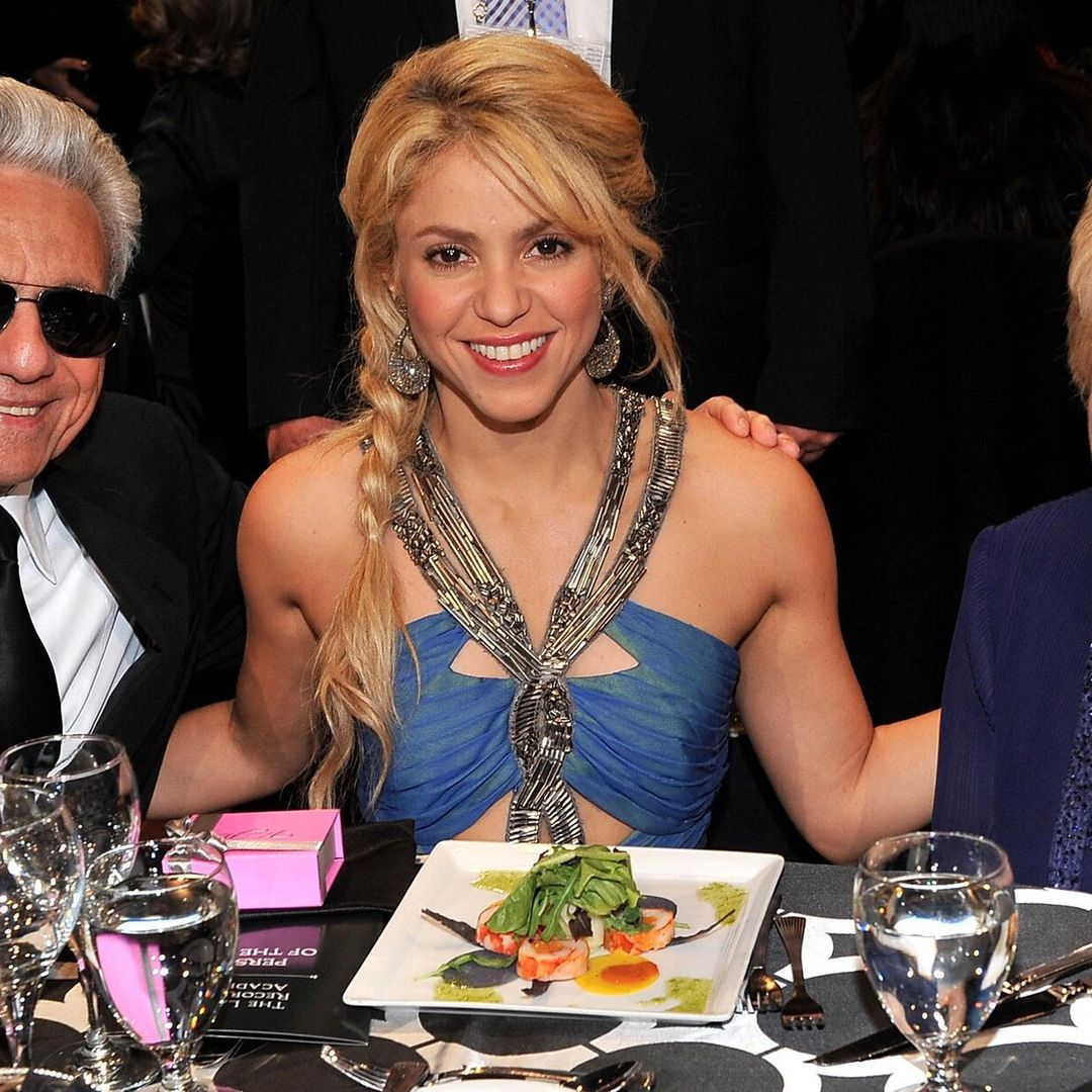 Shakira se derrite de amor por sus padres y les rinde un emotivo homenaje