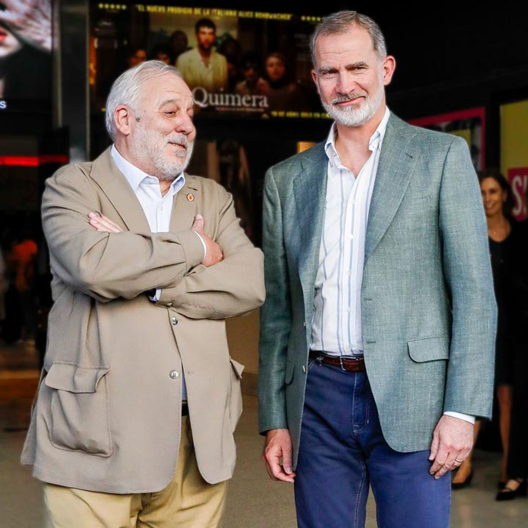 El rey Felipe acude al estreno de un documental en un céntrico cine madrileño
