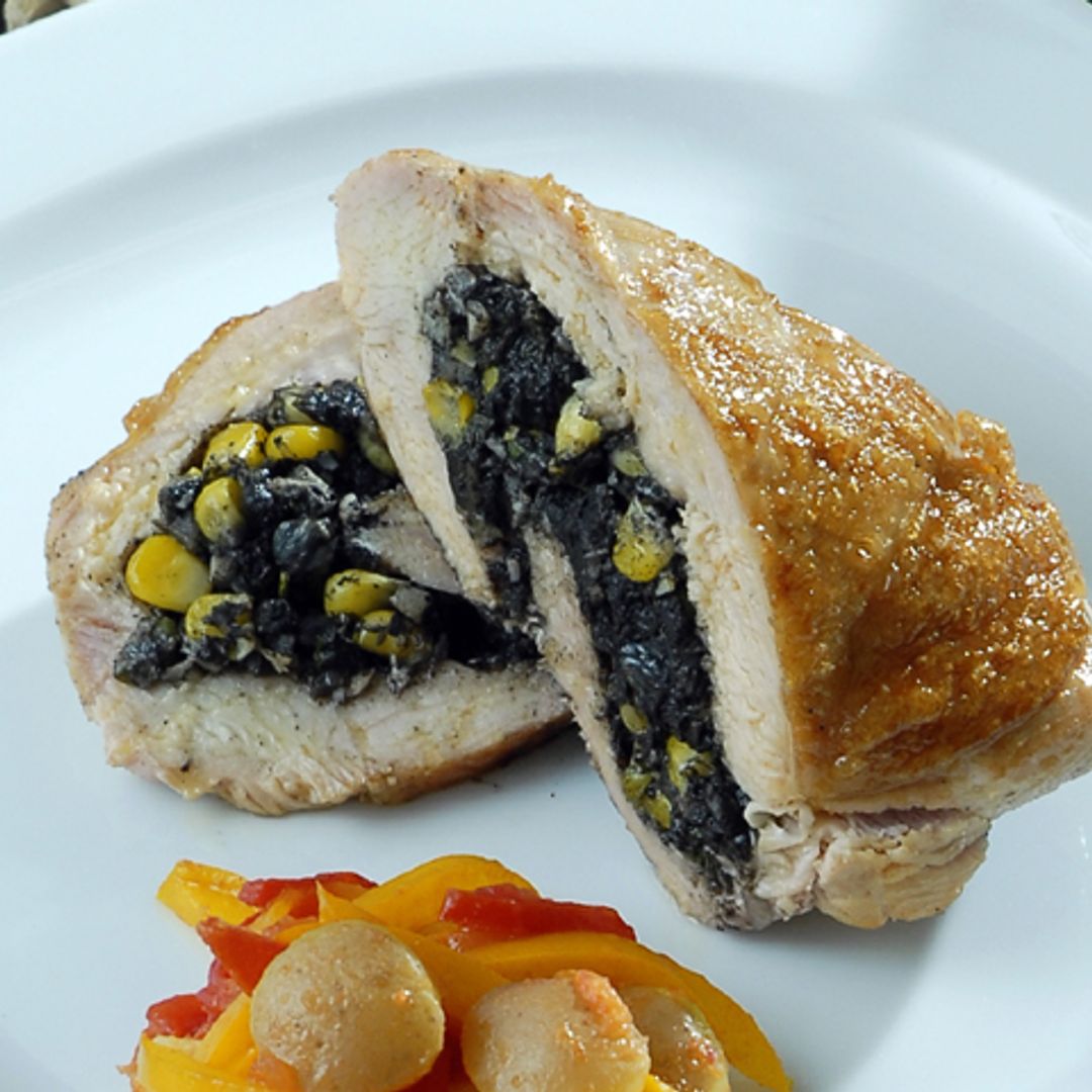 Pechugas de pavo rellenas de huitlacoche