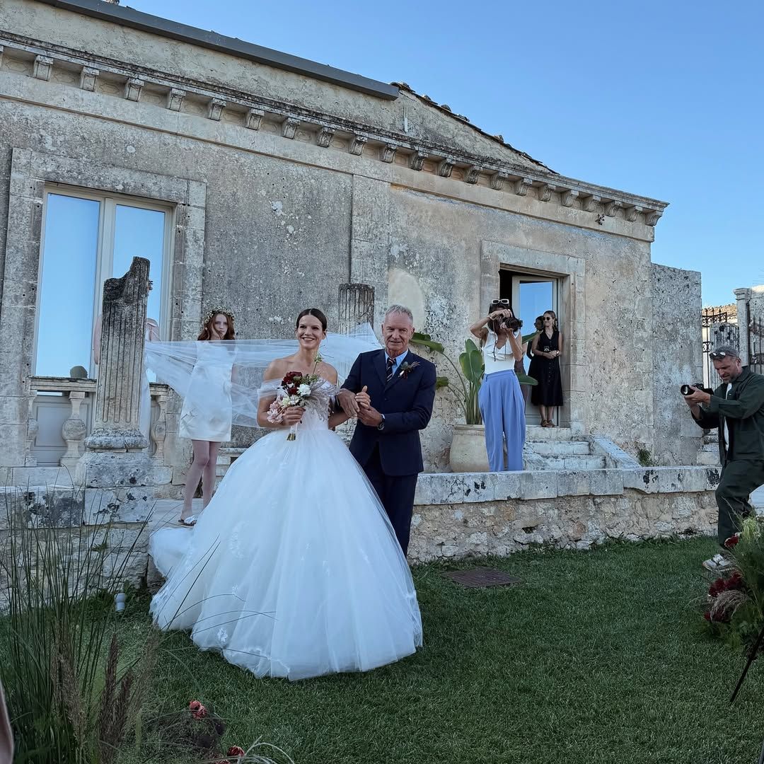 La emoción de Sting al llevar a su hija al altar en la boda del año en Sicilia