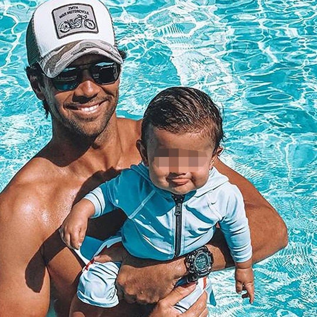 Ya llegó el verano para Ana Boyer y Fernando Verdasco: el pequeño Miguel, listo para la piscina