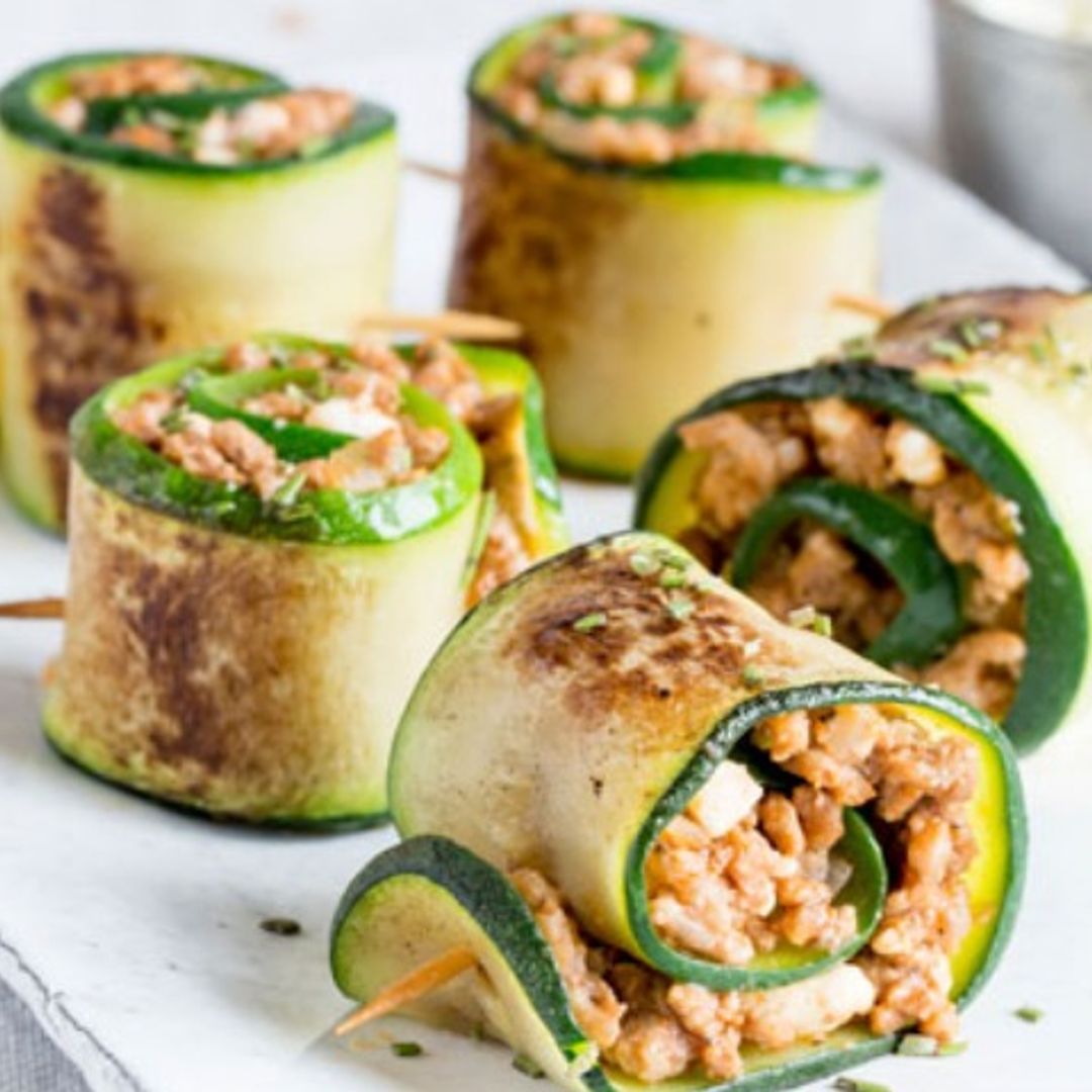 'Rolls' de calabacín con carne picada