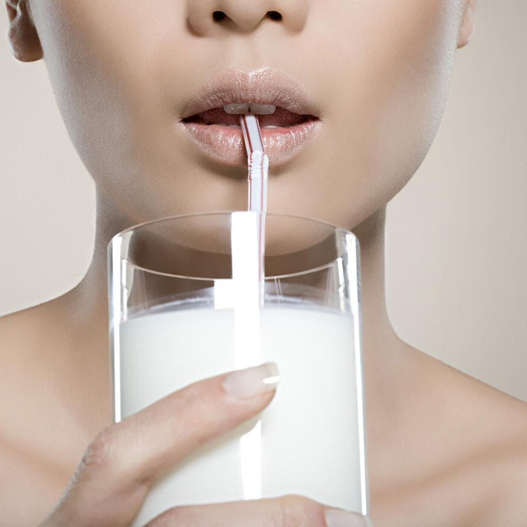 Conoce qué tipo de leche deberías estar tomando