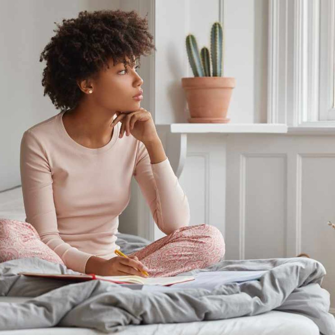 Este nuevo curso, toma nota de estos consejos para frenar los pensamientos negativos