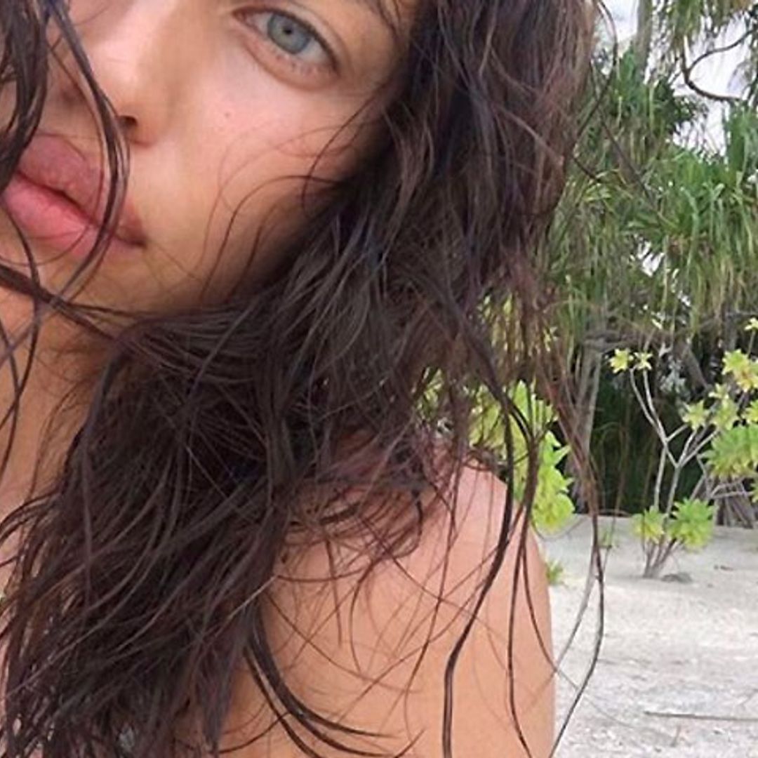 Irina Shayk encuentra la fórmula antiedad a partir de los 30 y no es una crema