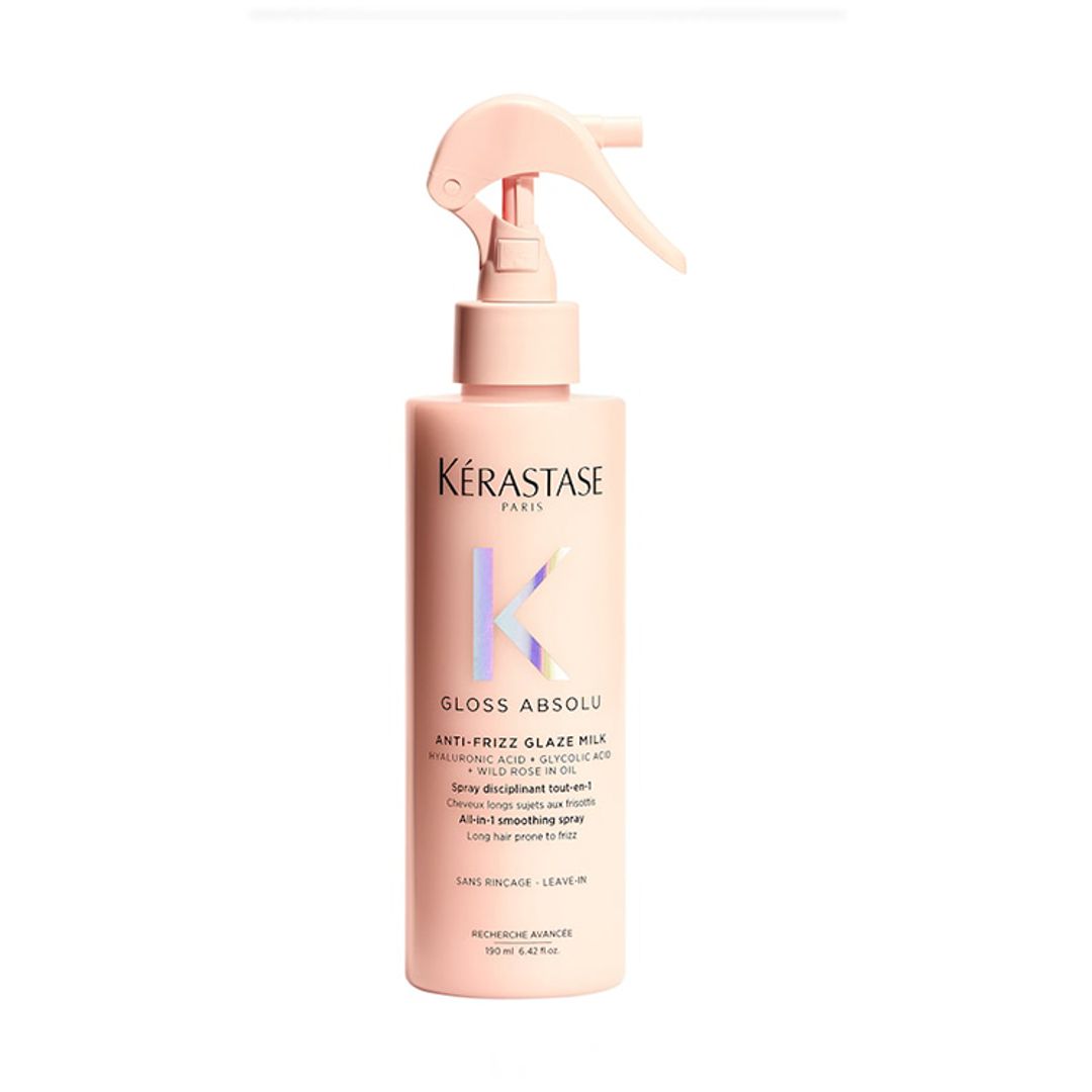 Gloss Absolu Spray Anti-Frizz Glaze Milk, de Kérastase (51 euros en Sephora). Un spray antifrizz suavizante, perfecto para cabello largo con tendencia al encrespamiento que le da al peinado efecto brillo.