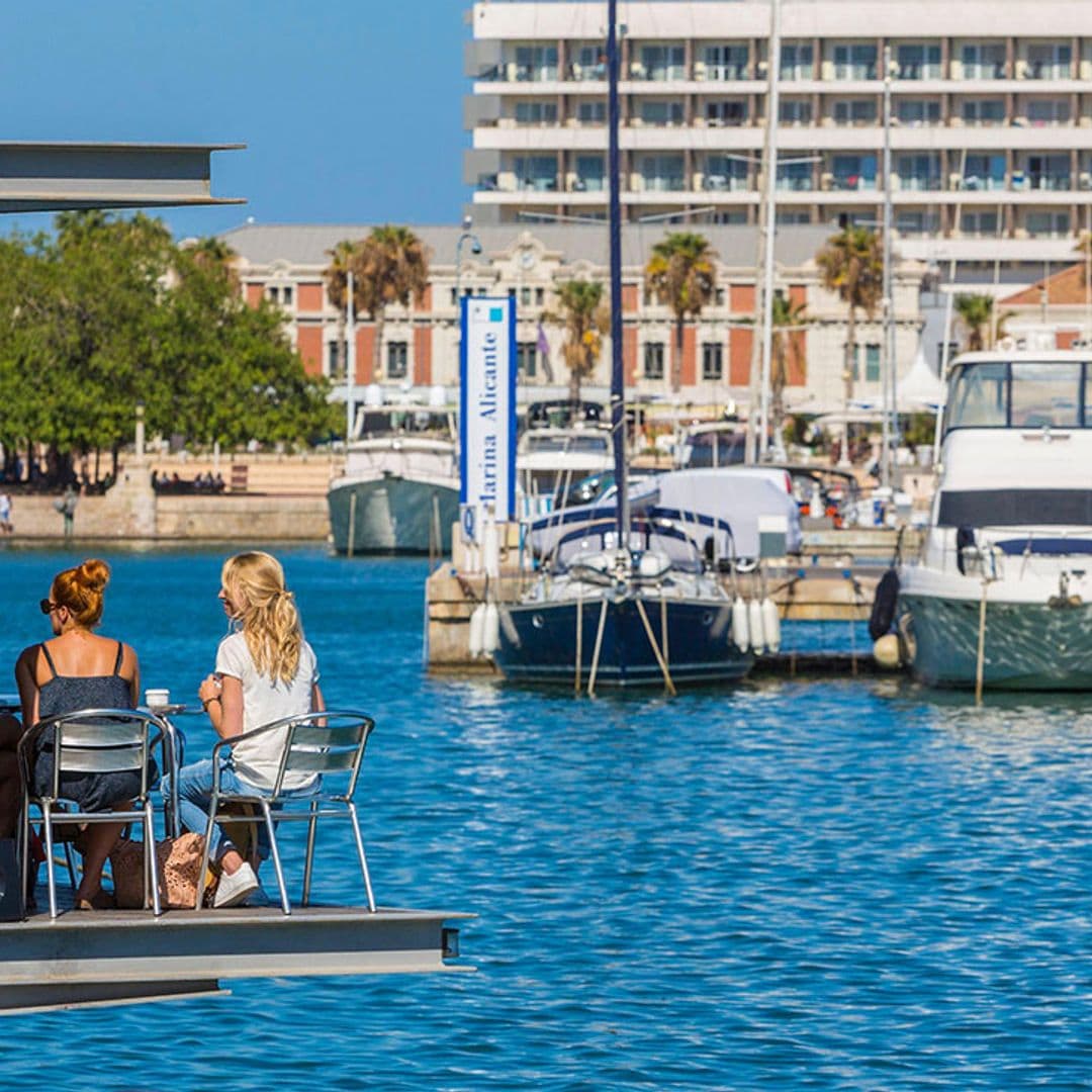 La ruta del tapeo por Alicante tiene vistas al mar