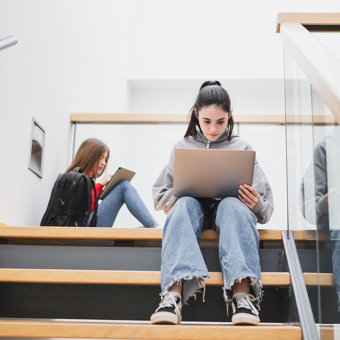 La otra cara de la PAU: las carreras poco conocidas con empleo y salarios altos en España
