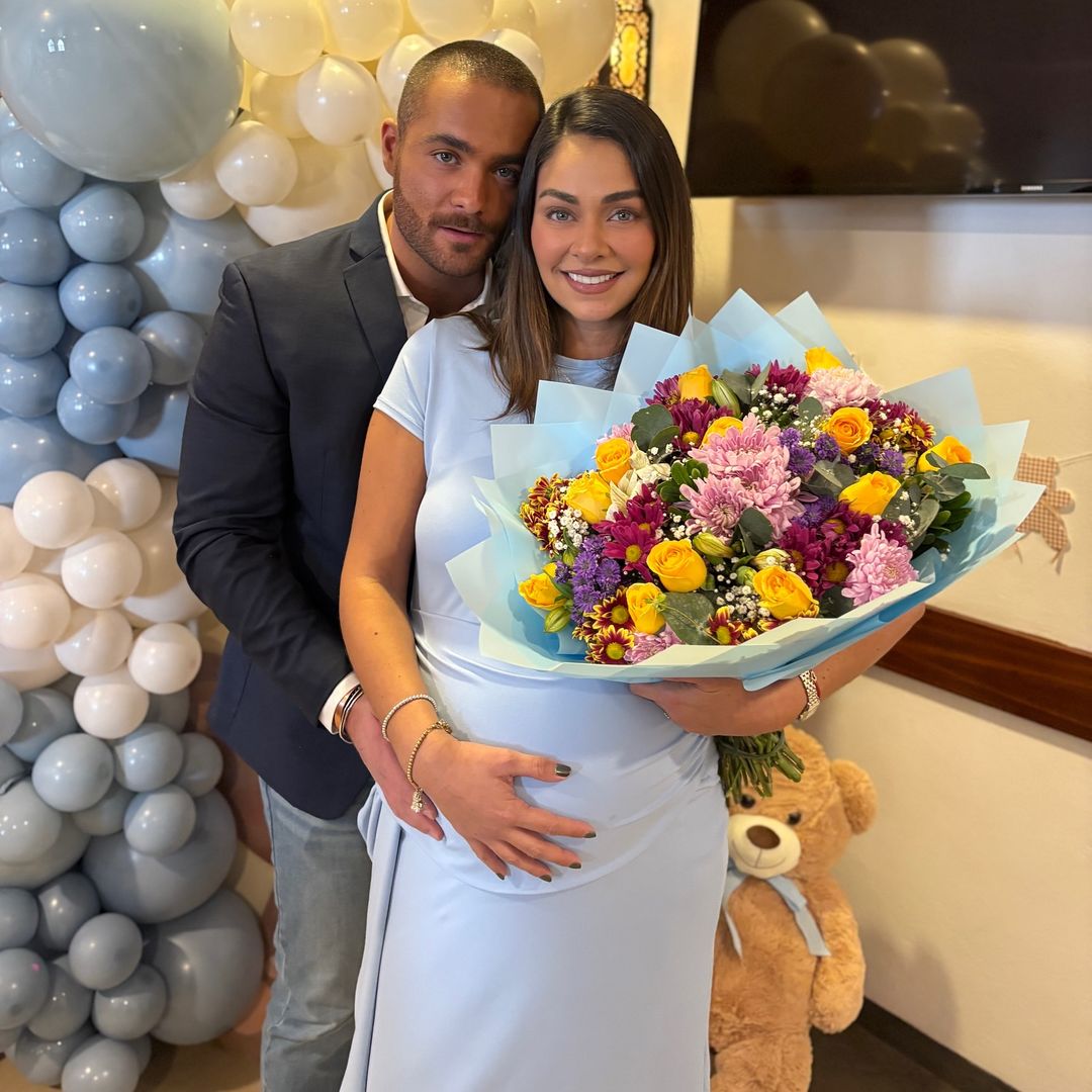 Claudia Martín presume las fotos de su inolvidable 'baby shower' rodeada del amor de sus seres queridos