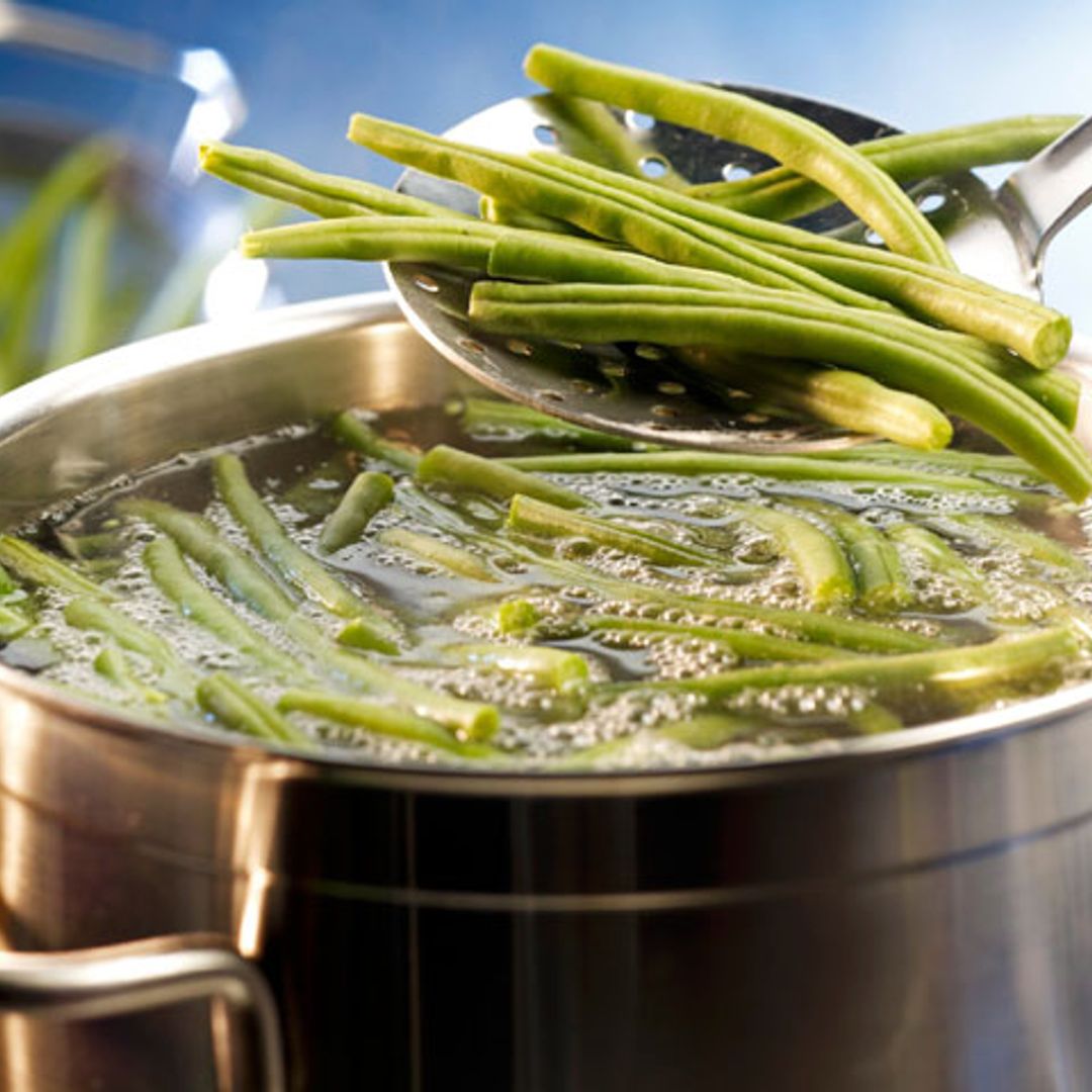 ¿Sabes qué es y cómo blanquear verduras?