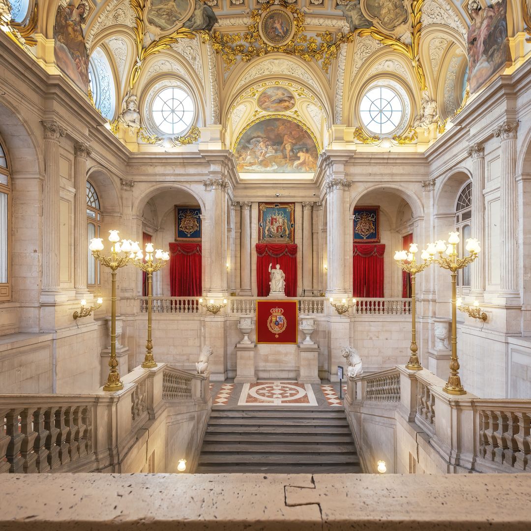 Escalera del Palacio Real de Madrid