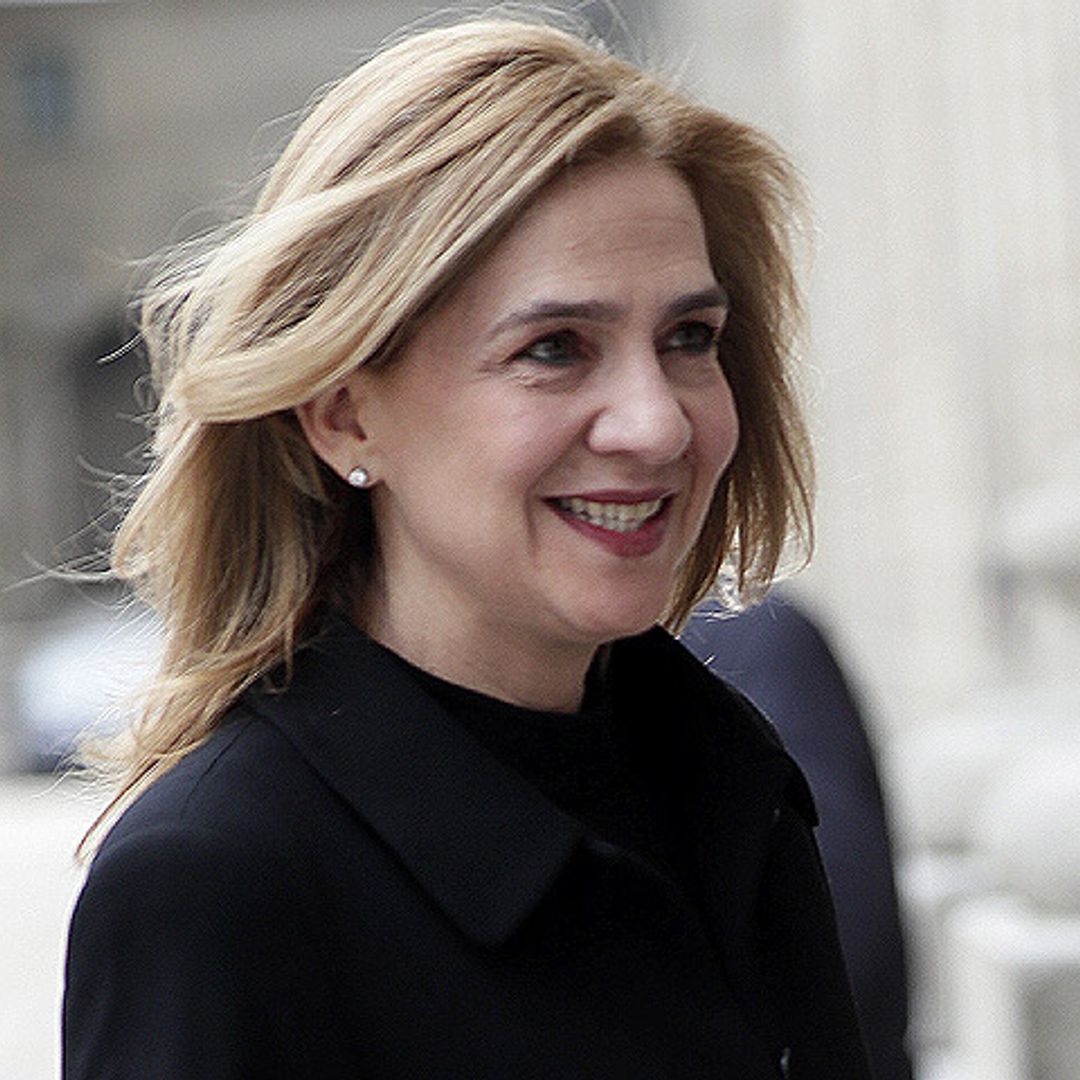 Doña Cristina reaparece en público junto a don Felipe y doña Letizia un año después