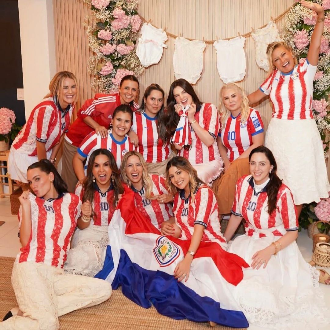 Nadia Ferreira honra sus raíces con un baby shower inspirado en la tradición paraguaya