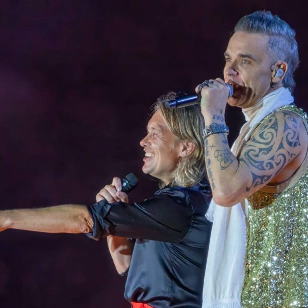 Robbie Williams y Mark Owen, los dos excomponentes de Take That, vuelven a cantar juntos doce años después