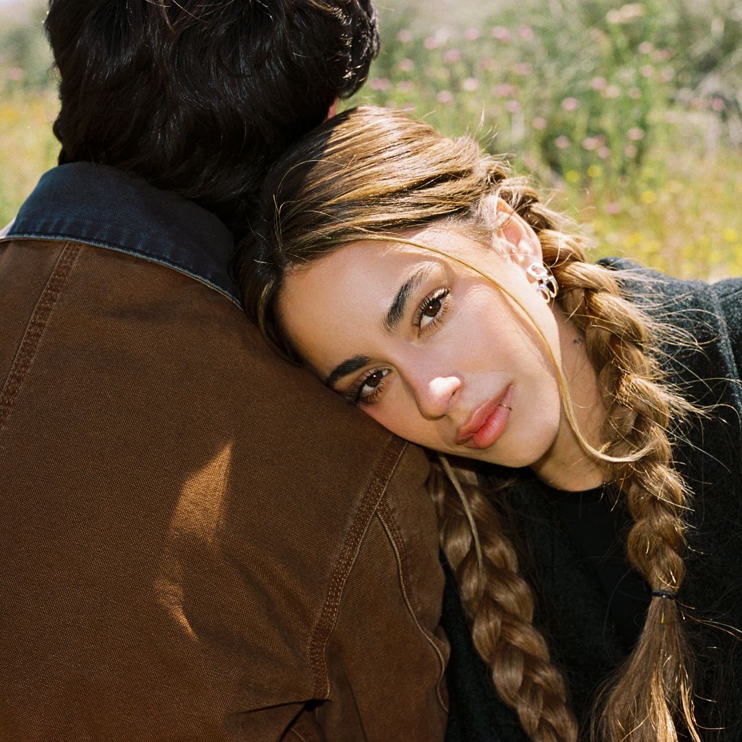 TINI lanza '36 vidas' y Oscar Maydon celebra con 'Esta Navidad'