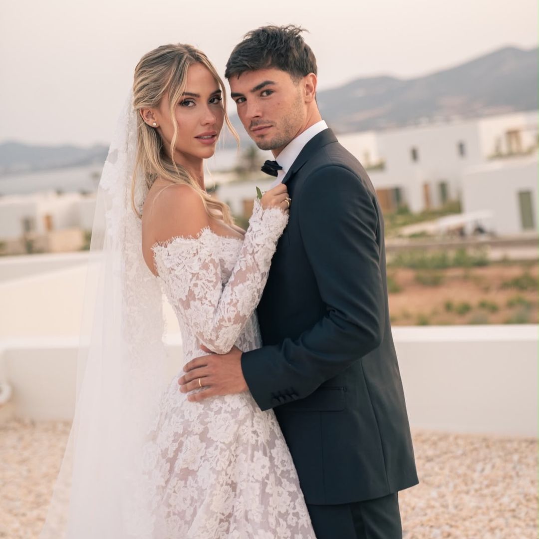 Brahim Díaz, jugador del Real Madrid, se casa con Luz Méndez tras 6 años juntos: las fotos y los detalles de su espectacular boda en Grecia